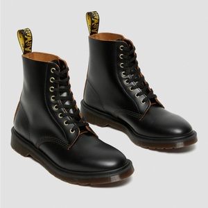 1460 VINTAGE SMOOTH LEATHER LACE UP BOOTS -Dr. Martens